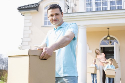 London Movers assisting a family with their move